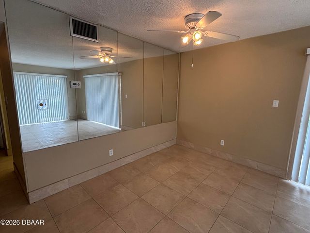 100 Silver Beach Ave Apt 202, Daytona Beach, FL 32118