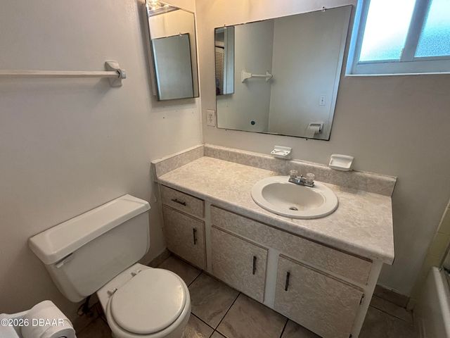 100 Silver Beach Ave Apt 202, Daytona Beach, FL 32118