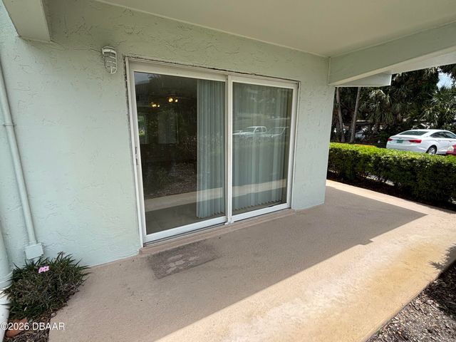 100 Silver Beach Ave Apt 202, Daytona Beach, FL 32118