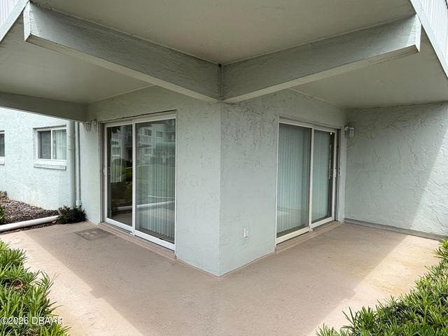 100 Silver Beach Ave Apt 202, Daytona Beach, FL 32118
