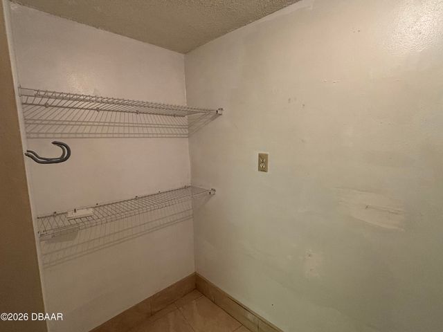 100 Silver Beach Ave Apt 202, Daytona Beach, FL 32118