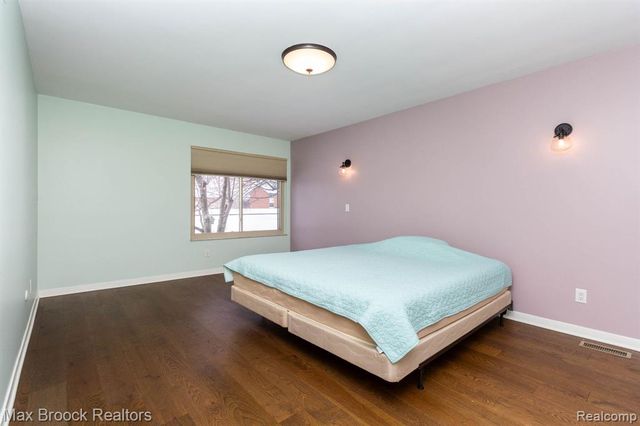 2021 Klingensmith Road 83, Bloomfield Hills, MI 48302