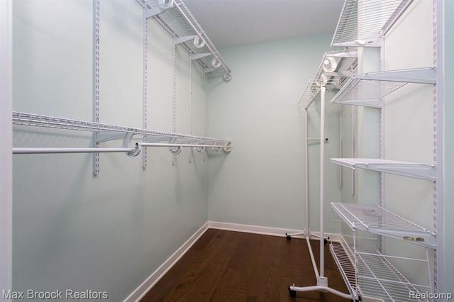 2021 Klingensmith Road 83, Bloomfield Hills, MI 48302