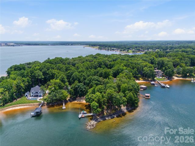 8247 Luckey Point Road, Denver, NC 28037