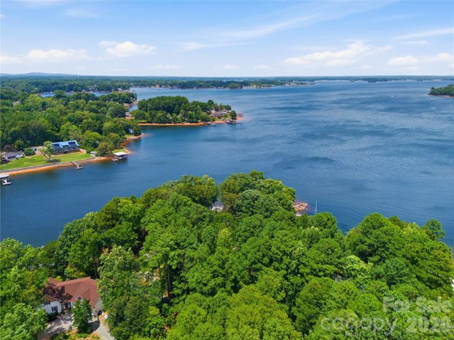 8247 Luckey Point Road, Denver, NC 28037