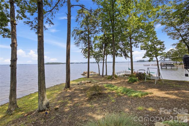 8247 Luckey Point Road, Denver, NC 28037