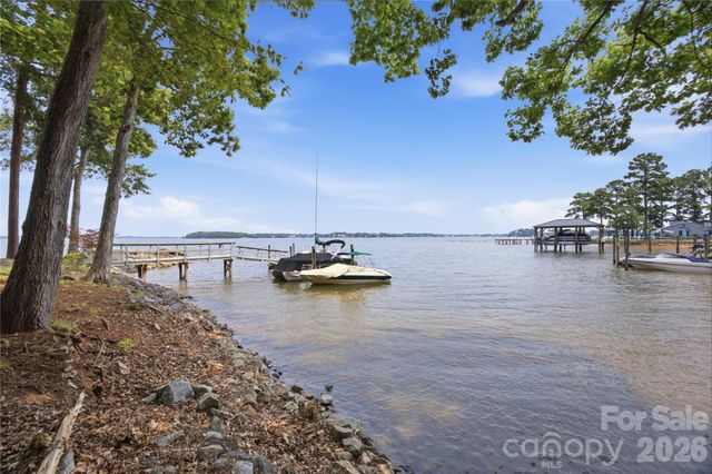 8247 Luckey Point Road, Denver, NC 28037