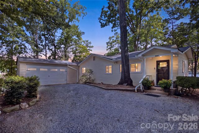 8247 Luckey Point Road, Denver, NC 28037