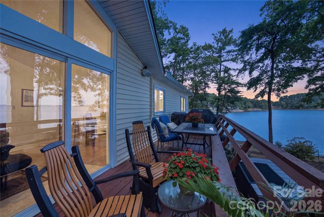 8247 Luckey Point Road, Denver, NC 28037