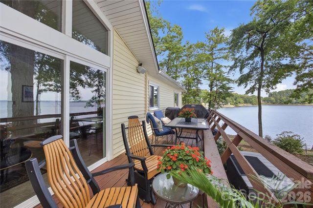 8247 Luckey Point Road, Denver, NC 28037