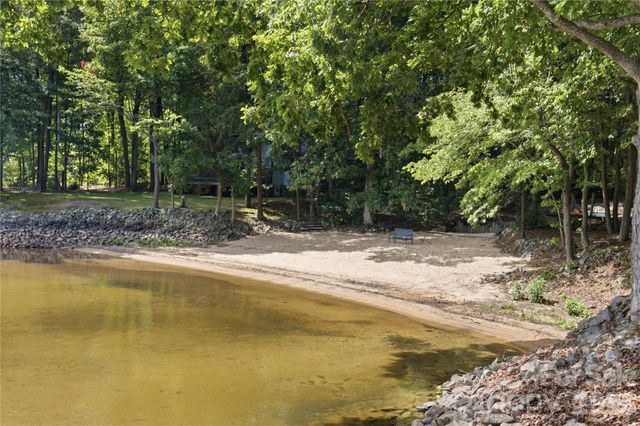8247 Luckey Point Road, Denver, NC 28037