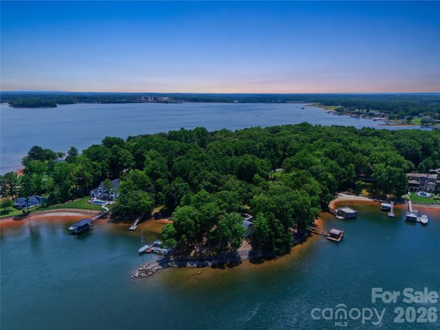 8247 Luckey Point Road, Denver, NC 28037