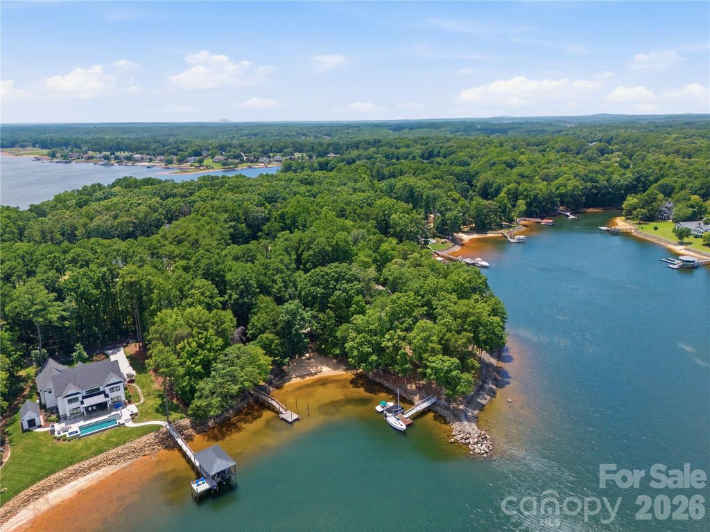 8247 Luckey Point Road, Denver, NC 28037