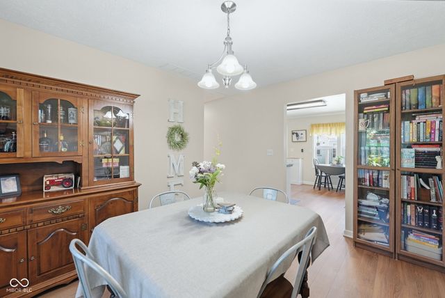 305 N East Street, Plainfield, IN 46168