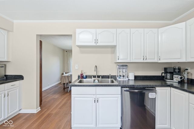 305 N East Street, Plainfield, IN 46168