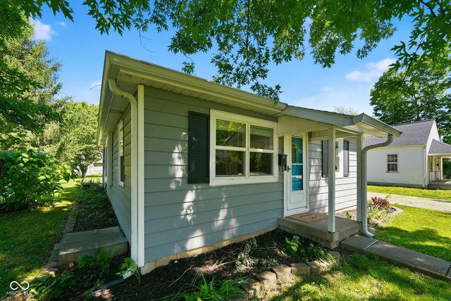 305 N East Street, Plainfield, IN 46168