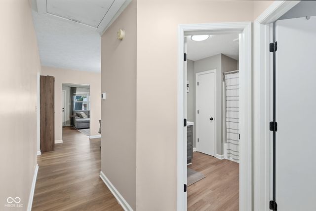 305 N East Street, Plainfield, IN 46168