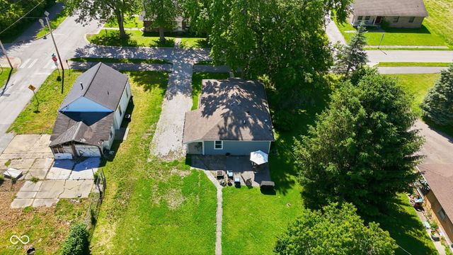 305 N East Street, Plainfield, IN 46168