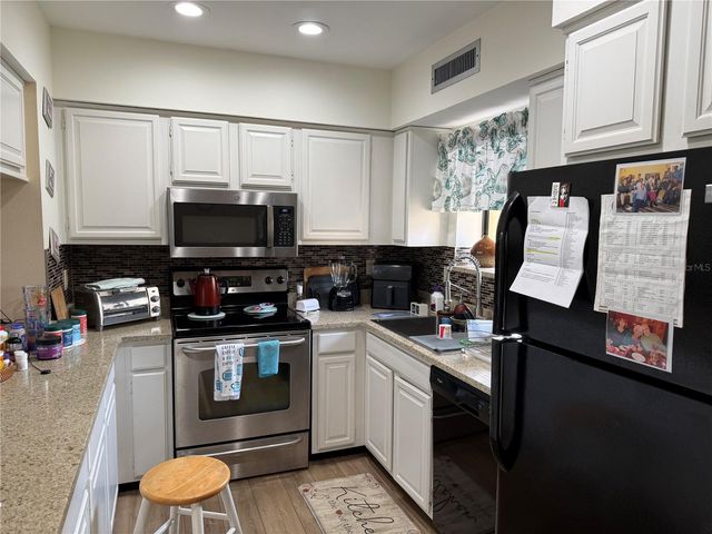 5631 ASHTON LAKE DRIVE 7, Sarasota, FL 34231