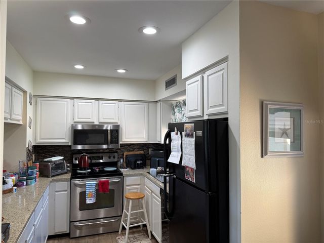 5631 ASHTON LAKE DRIVE 7, Sarasota, FL 34231