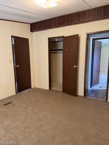 4614 Seward Road, Pfafftown, NC 27040