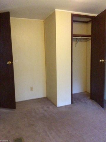 4614 Seward Road, Pfafftown, NC 27040