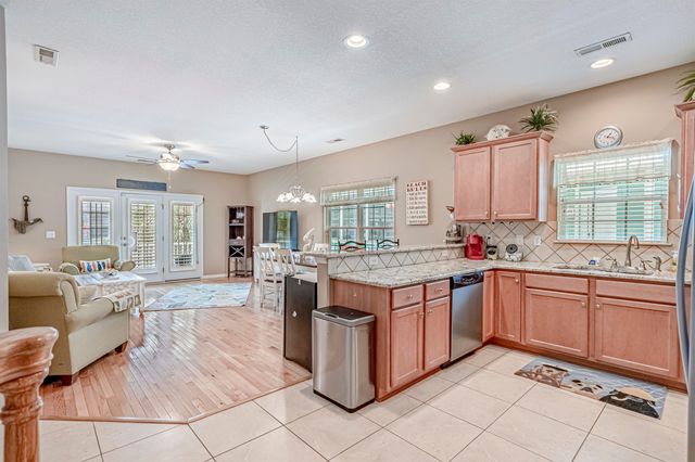 114 16th Ave. S, Surfside Beach, SC 29575