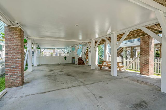 114 16th Ave. S, Surfside Beach, SC 29575