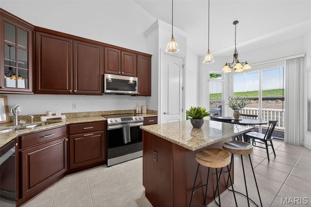 216 Woodland Place Court, St Charles, MO 63303