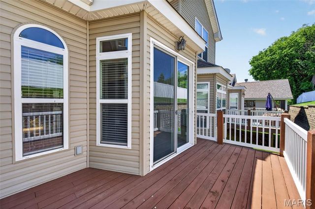 216 Woodland Place Court, St Charles, MO 63303