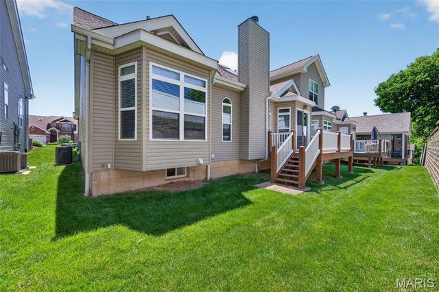 216 Woodland Place Court, St Charles, MO 63303