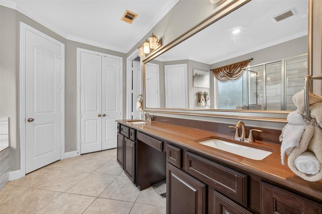 4719 Prairie Springs Ln, Rosharon, TX 77583