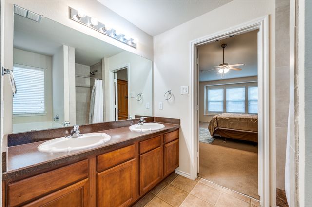 5839 Twilight Drive, Grand Prairie, TX 75052