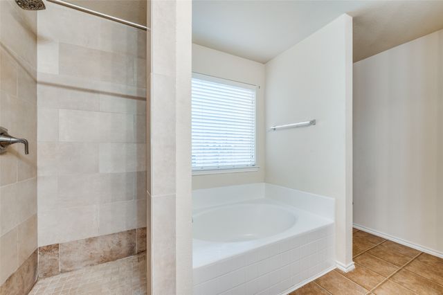 5839 Twilight Drive, Grand Prairie, TX 75052