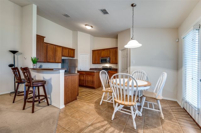 5839 Twilight Drive, Grand Prairie, TX 75052