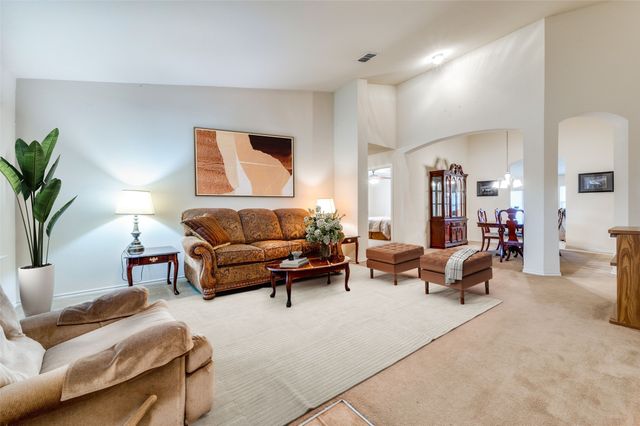 5839 Twilight Drive, Grand Prairie, TX 75052