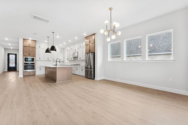 725 Teakmill TRL, San Marcos, TX 78666