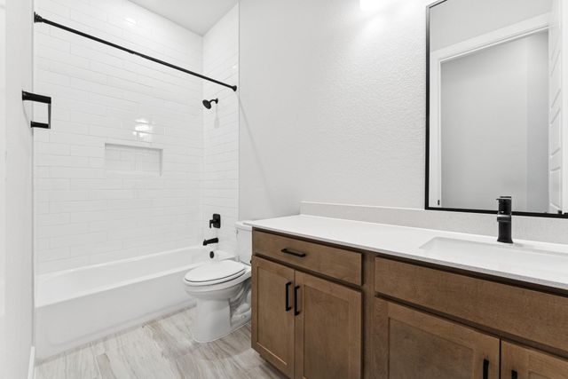 725 Teakmill TRL, San Marcos, TX 78666