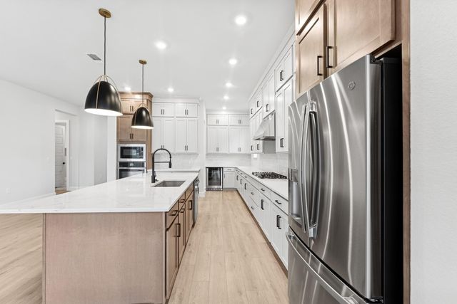 725 Teakmill TRL, San Marcos, TX 78666