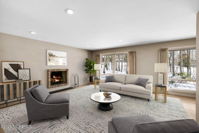 4 Glenwood Road, Colts Neck, NJ 07722