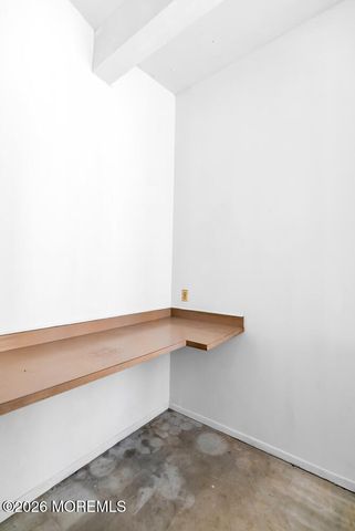 4 Glenwood Road, Colts Neck, NJ 07722