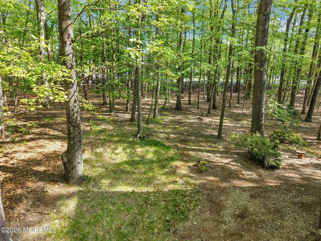 4 Glenwood Road, Colts Neck, NJ 07722