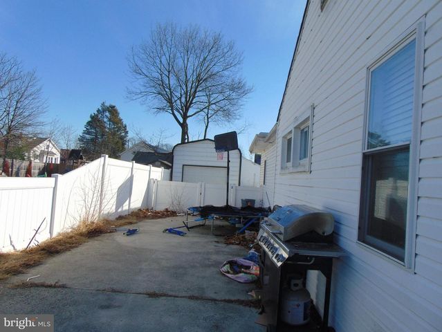 28 FRANKLIN AVE, Clementon, NJ 08021