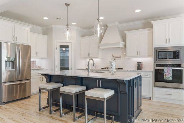 6501 S Fir Avenue, Broken Arrow, OK 74011