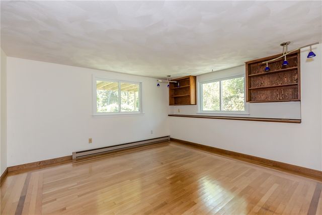 63 Duck Cove Road, North Kingstown, RI 02852