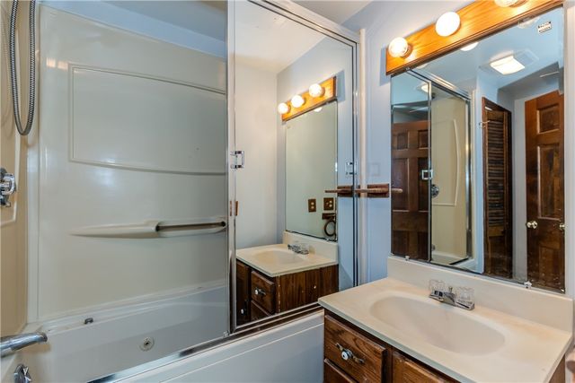 63 Duck Cove Road, North Kingstown, RI 02852