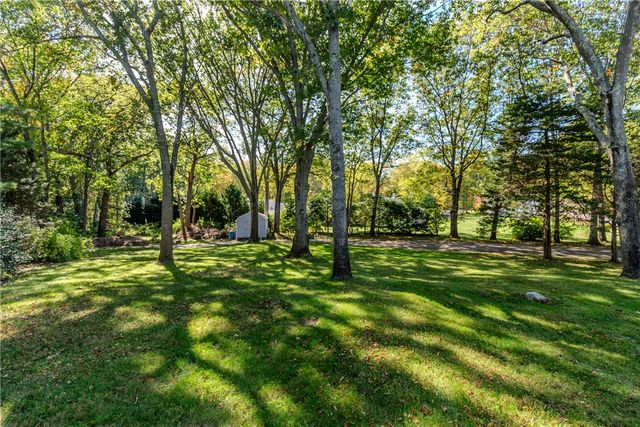 63 Duck Cove Road, North Kingstown, RI 02852