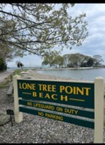 63 Duck Cove Road, North Kingstown, RI 02852