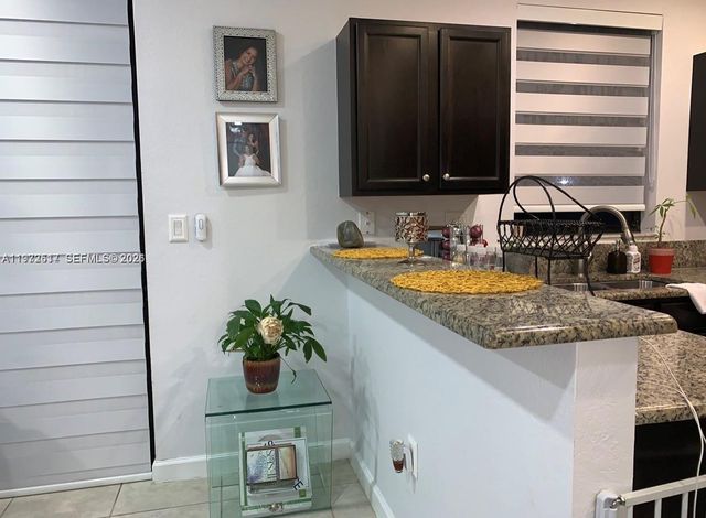 3392 W 90th Ter, Hialeah, FL 33018