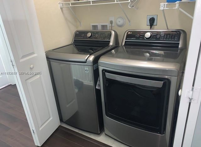 3392 W 90th Ter, Hialeah, FL 33018